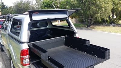 Toyota Hilux sliding tub tray 400kg